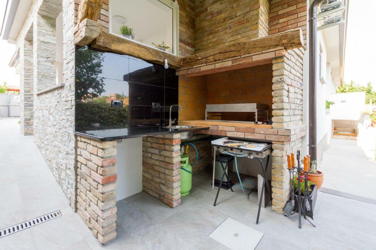 Apartmaji Sobe Zvezda Pobegi Extérieur photo